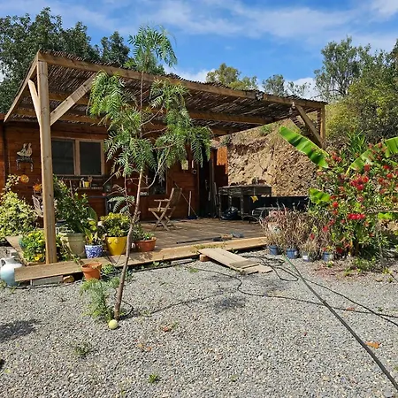 بيت للعطل Sleeps 2 With Enclosed Garden تافيرا