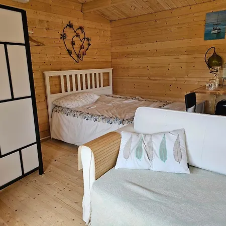 Ferienhaus Sleeps 2 With Enclosed Garden *