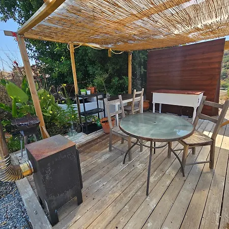 Sleeps 2 With Enclosed Garden بيت للعطل *