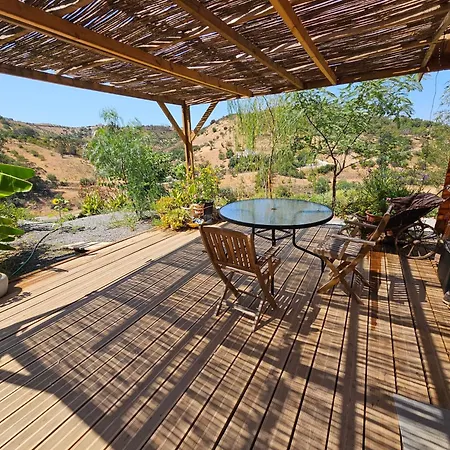 بيت للعطل Sleeps 2 With Enclosed Garden